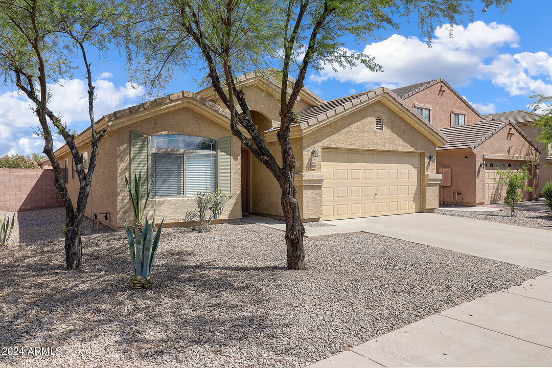 12378 W Glenrosa Ave in Avondale, AZ - Building Photo