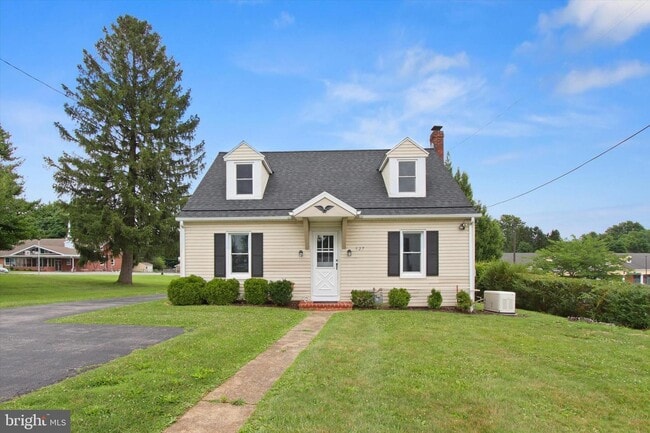 property at 527 S Main St