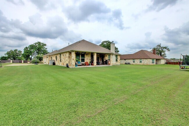 323 Chisholm Trail in Bastrop, TX - Building Photo - Building Photo