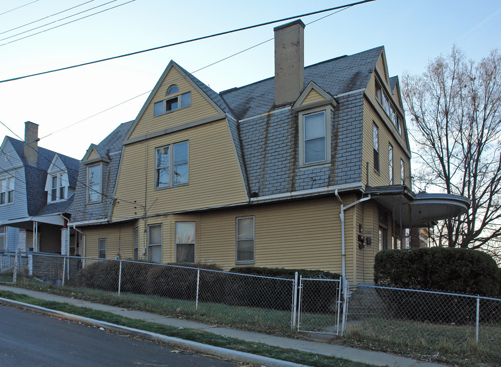 2232 Reading Rd in Cincinnati, OH - Building Photo