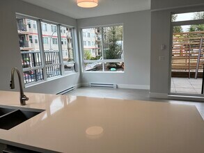 19825 54 Av in Langley, BC - Building Photo - Building Photo