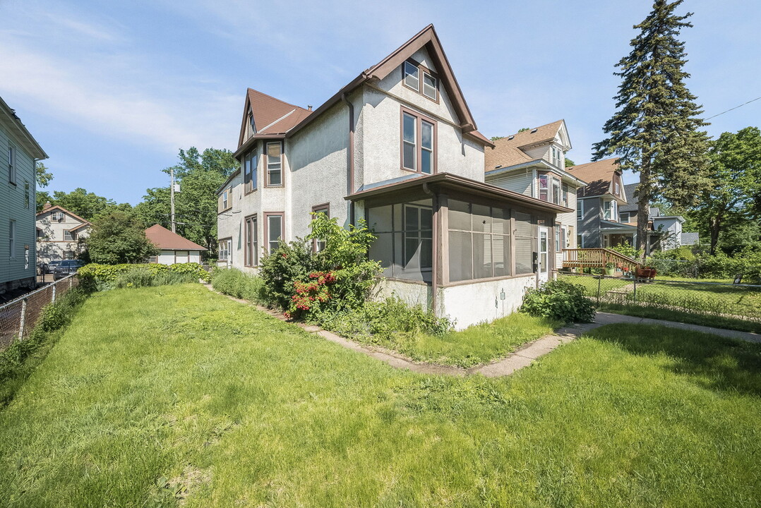 3322 Stevens Ave, Unit 1 in Minneapolis, MN - Building Photo