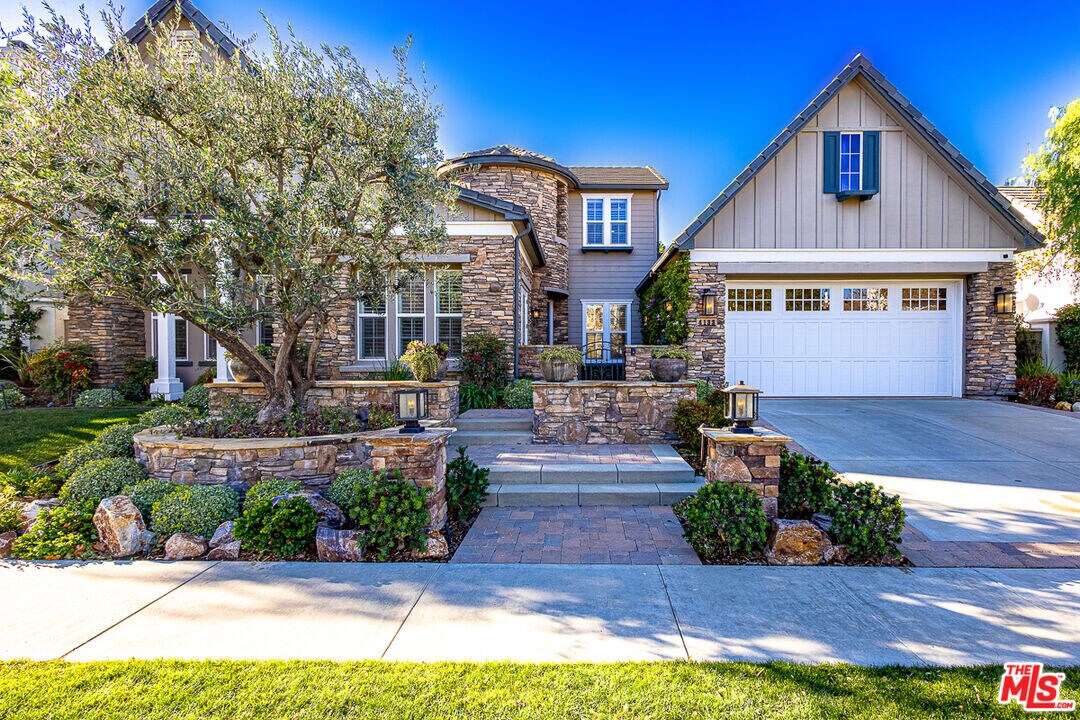 4133 Prado De Las Cabras in Calabasas, CA - Building Photo