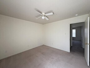 2102 Tahoe Ct, Unit D in Killeen, TX - Building Photo - Building Photo