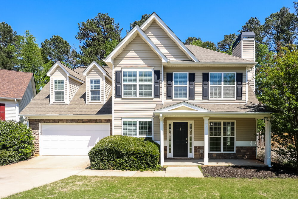 44 Avondale Cir in Newnan, GA - Building Photo
