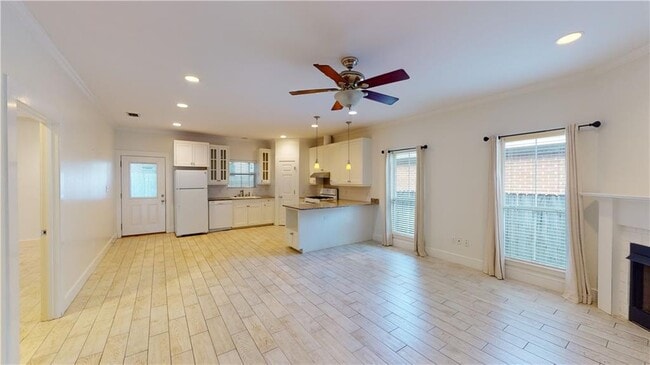 6052 Magnolia Pl E in Mobile, AL - Building Photo - Building Photo