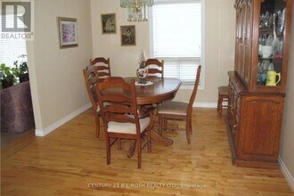 141 Gunn St in Barrie, ON - Building Photo - Building Photo