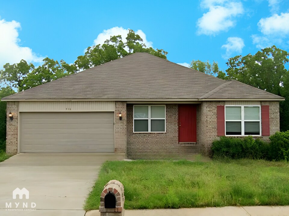 936 Pinehurst Loop in Cabot, AR - Building Photo