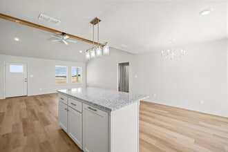 223 North F M 789 in Slaton, TX - Building Photo - Building Photo