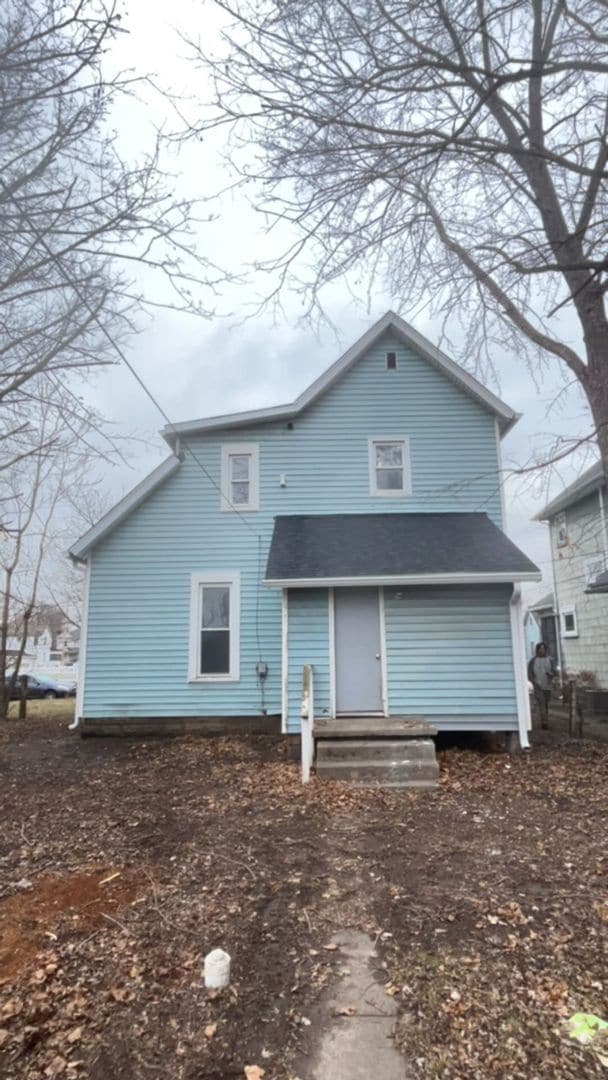 property at 808 N Jefferson St