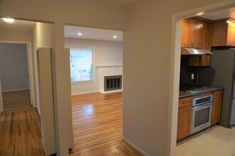 11564 Southwood Dr in Saratoga, CA - Building Photo - Building Photo