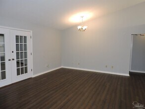 7663 Charter Oaks Dr in Pensacola, FL - Building Photo - Building Photo