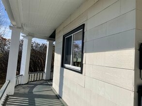 209 E 4th St, Unit 2 in Duluth, MN - Building Photo - Building Photo
