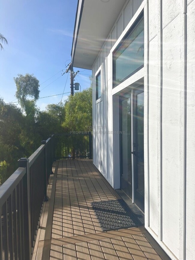 195 Mar Vista Dr in Vista, CA - Building Photo - Building Photo