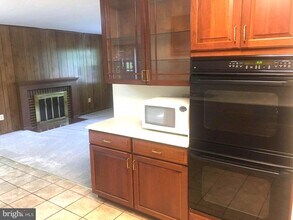 7223 Reservation Dr in Springfield, VA - Building Photo - Building Photo