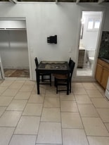 2102 W Huntington Ave in Anaheim, CA - Building Photo