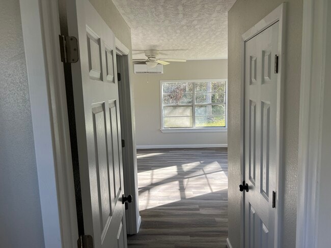 421 Redbud Ridge in Onalaska, TX - Building Photo - Building Photo