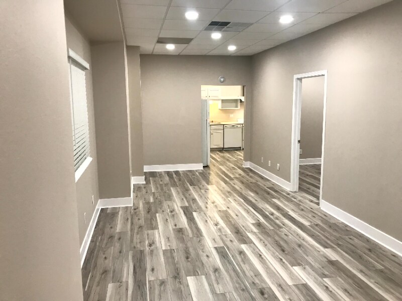 351 Chicago Rd in Paw Paw, IL - Building Photo