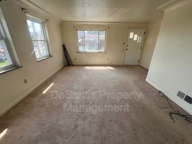 1123 Clippert St in Pittsburgh, PA - Building Photo - Building Photo