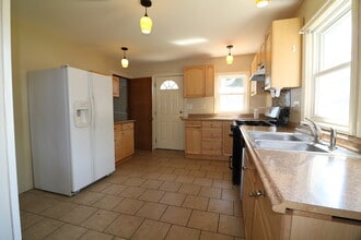 1319 E 12th St in Davenport, IA - Building Photo - Building Photo