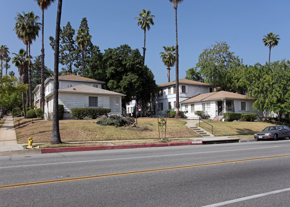 1135-1173 E Washington Blvd in Pasadena, CA - Foto de edificio