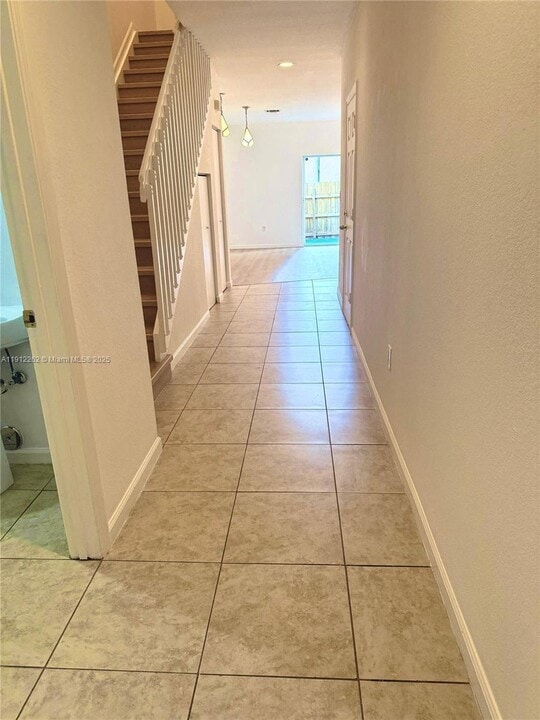 63 SE 3rd Ave in Hallandale Beach, FL - Building Photo