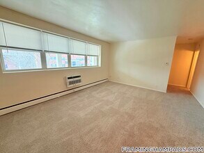 547 Worcester Rd in Framingham, MA - Building Photo - Building Photo
