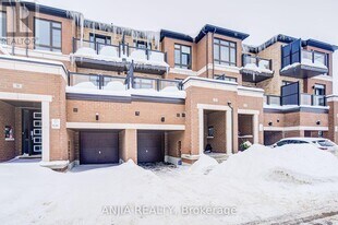 33 Bluebird Ln in Barrie, ON - Building Photo