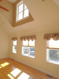 10 Woodbridge Ct, Unit 303 in Shrewsbury, MA - Building Photo - Building Photo