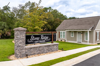 Stone Ridge Cottages in Tifton, GA - Foto de edificio - Building Photo