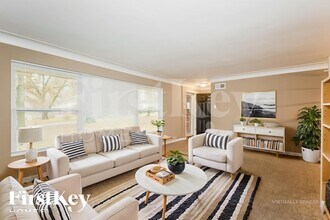 10220 Capitol Dr in St. Louis, MO - Building Photo - Building Photo