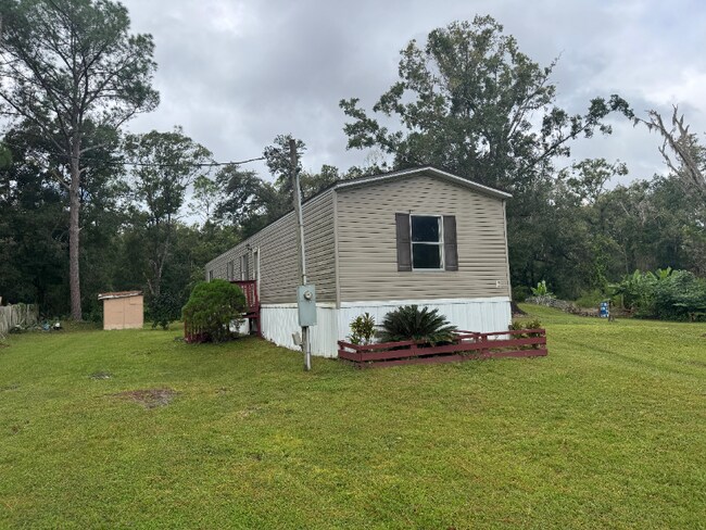 6901 Mangrove Dr in Wesley Chapel, FL - Building Photo - Building Photo