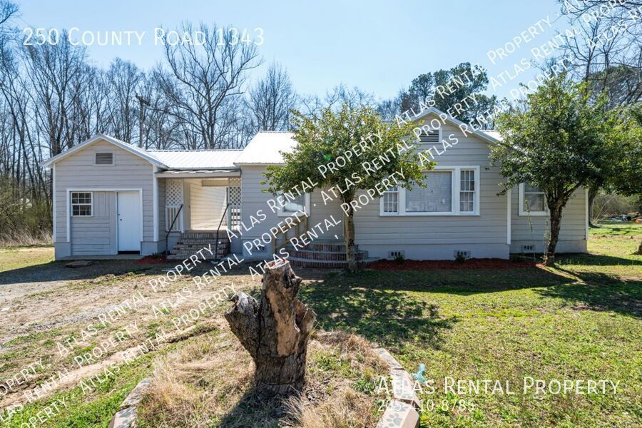 250 Co Rd 1343 in Vinemont, AL - Foto de edificio