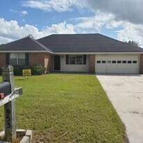 953 Wedgewood Way in Hinesville, GA - Building Photo