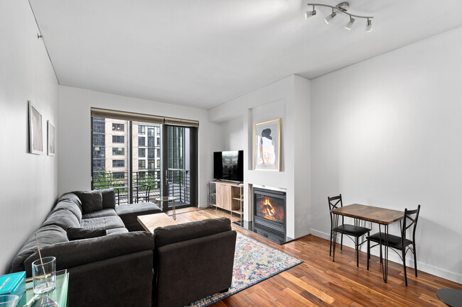 property at 922 NW 11th Ave