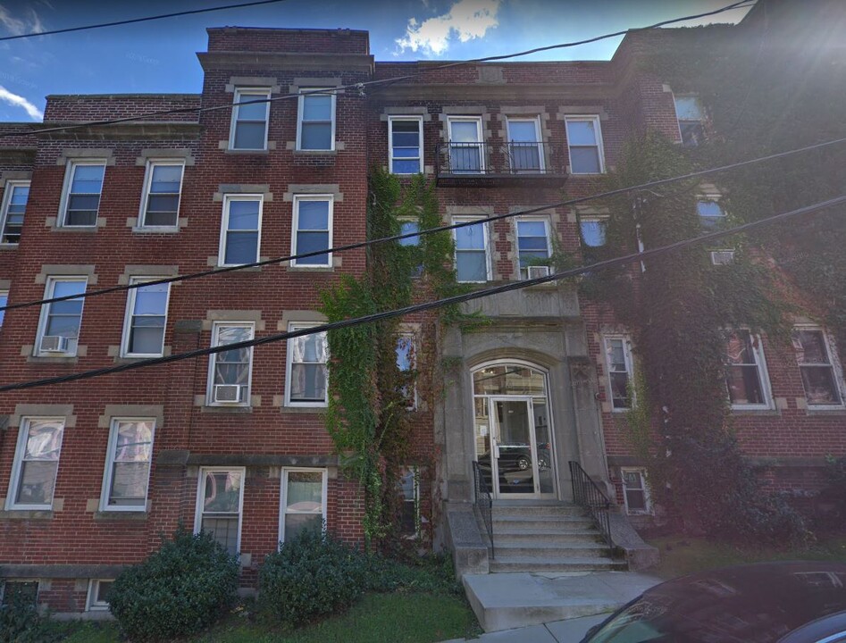 110 Brainerd Rd, Unit A in Boston, MA - Foto de edificio