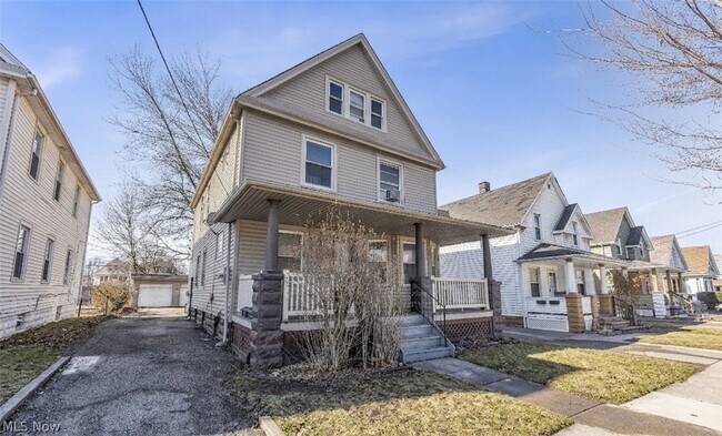 3998 E 54th St in Newburgh Heights, OH - Building Photo - Building Photo