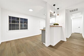 3129 Airport Blvd in Houston, TX - Building Photo - Building Photo