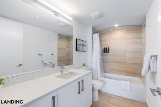 200 NE 1st Ave, Unit 611 in Pompano Beach, FL - Building Photo - Building Photo