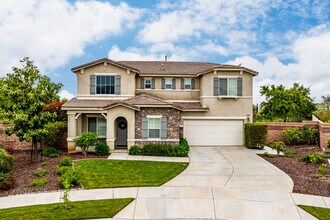 The Reserve at Crafton Hills in Yucaipa, CA - Building Photo - Building Photo