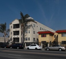 415 E Adams Blvd in Los Angeles, CA - Building Photo