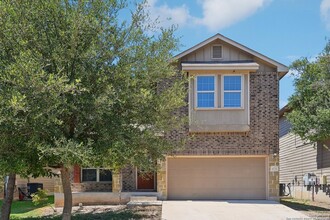 10730 Gentle Fox Bay, Unit 322 in San Antonio, TX - Building Photo - Building Photo