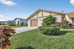 870 NW 32nd Ave in Delray Beach, FL - Building Photo