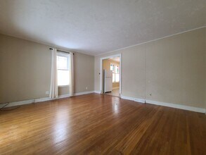 621 State St, Unit Apt. 1 in St. Joseph, MI - Building Photo - Building Photo