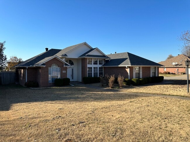 7100 Millennium Dr in Fort Smith, AR - Building Photo - Building Photo