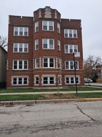 935 W Marquette Rd in Chicago, IL - Building Photo - Building Photo