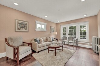 1540 Mystic Valley Pkwy in Medford, MA - Building Photo - Building Photo