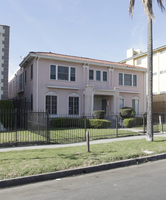 151-153 1/2 S Berendo St in Los Angeles, CA - Building Photo - Building Photo