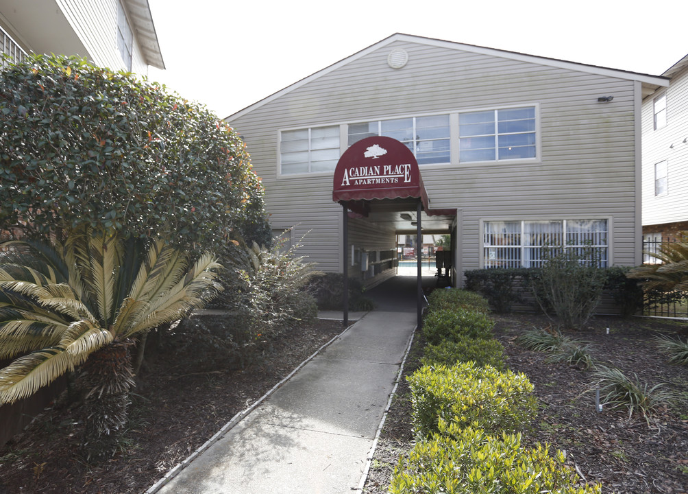 Acadian Place Apartments in Baton Rouge, LA - Building Photo