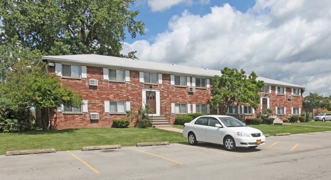 Clayton Arms Apartments